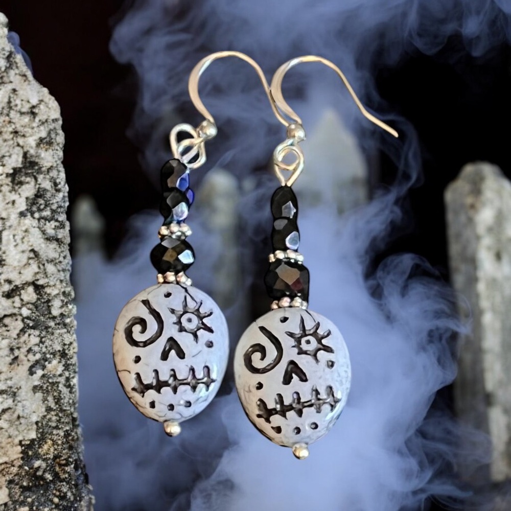 Hand crafted Sugar skull earrings - Picture 3 of 4